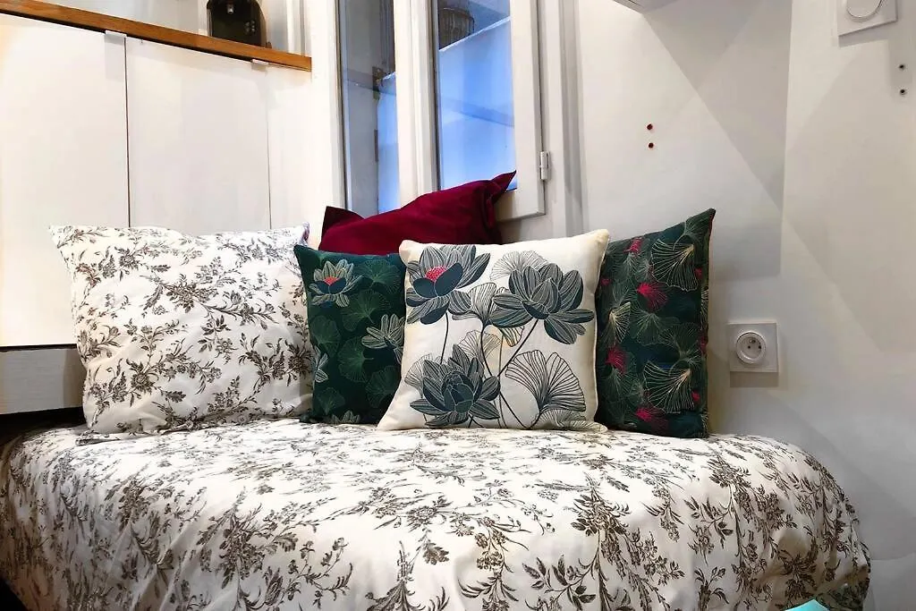 Cosy Nest, Saint Germain Des Pres/Odeon 0*, Paris France